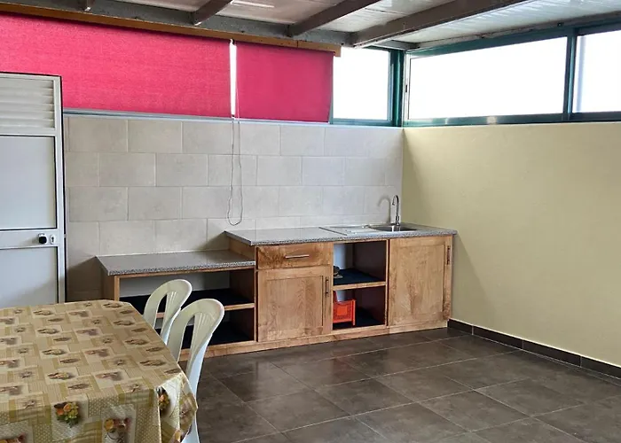 Val\'S Place